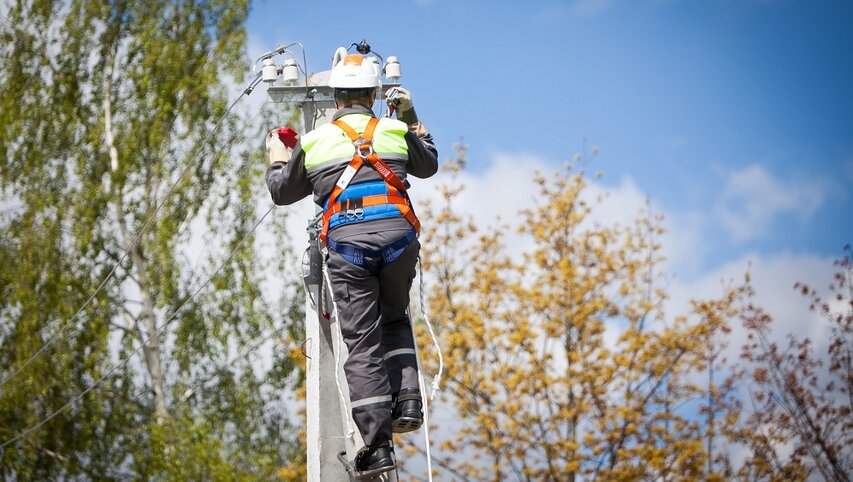 Siūlomos lankstesnės elektros įvedimo sąlygos kilstelėtų Lietuvą „Doing Business“ reitinge