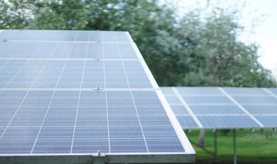 Benefits of solar power plants – electricity produced in gardens used at home 